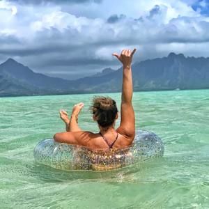 Meet your Posher, Larissa